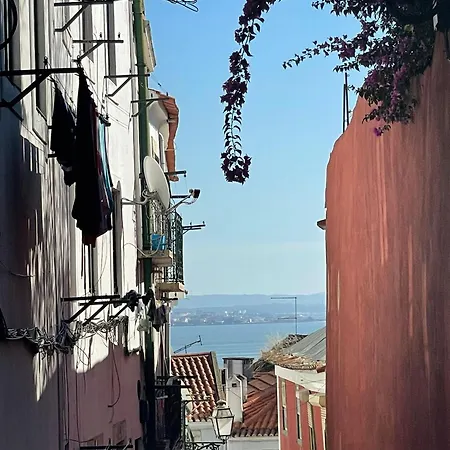 Quiet Street Alfama Appartement *